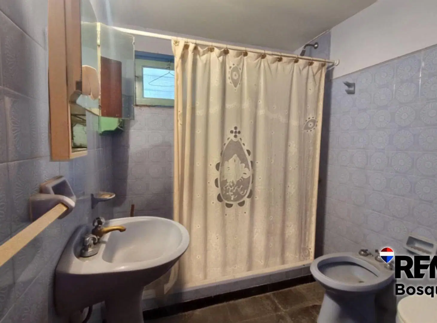 VENTA CASA PH GESELL 2 PROPIEDADES 5