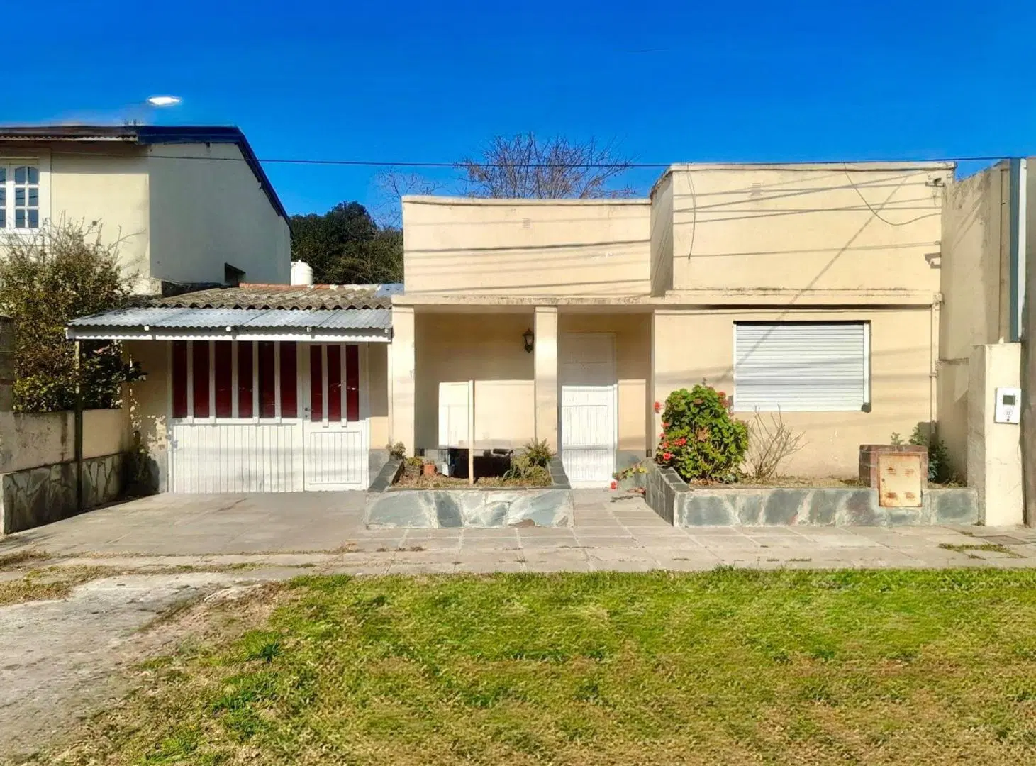 Venta Casa 4 ambientes- Gas Natural Madariaga 3