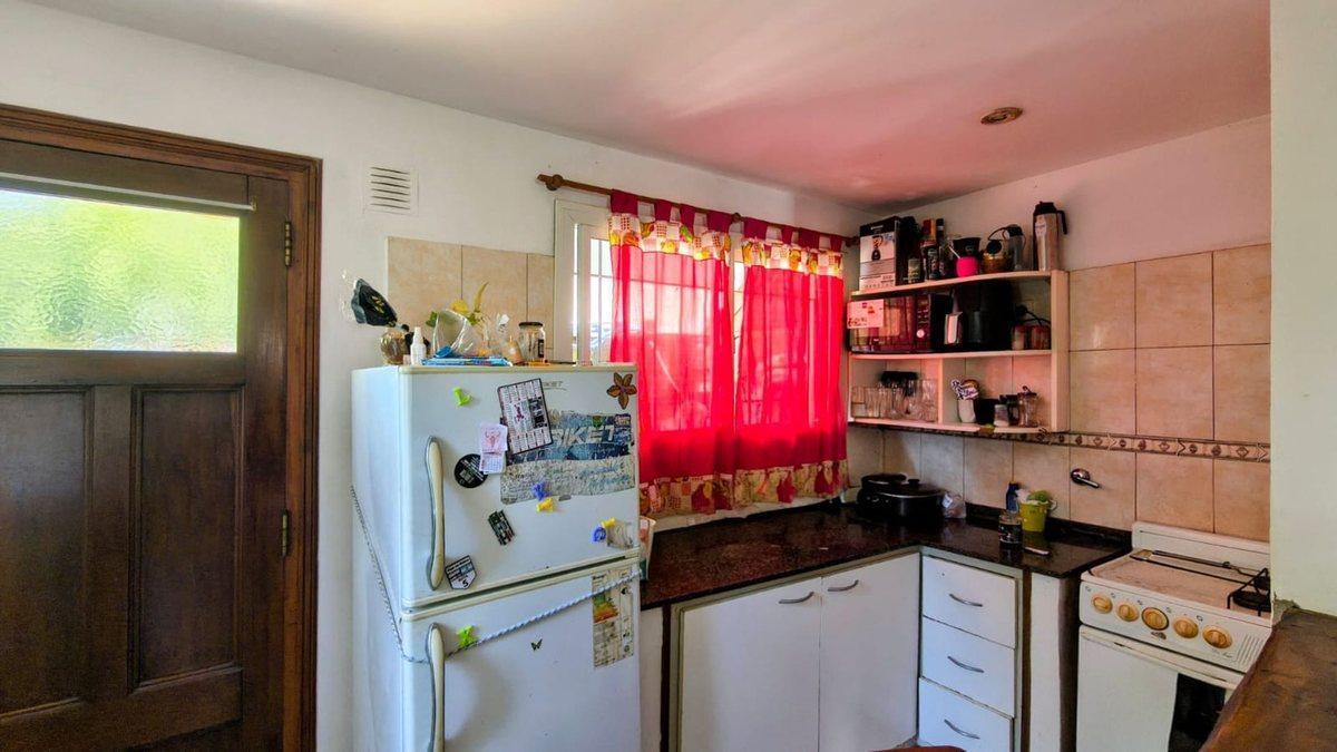 Foto de VENTA DUPLEX 3 COCHERA apto credito VILLA GESELL, imagen 3