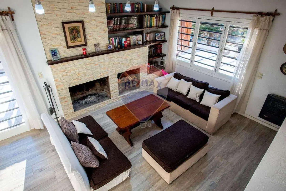 CASA VENTA VILLA GESELL DOS CASAS 2