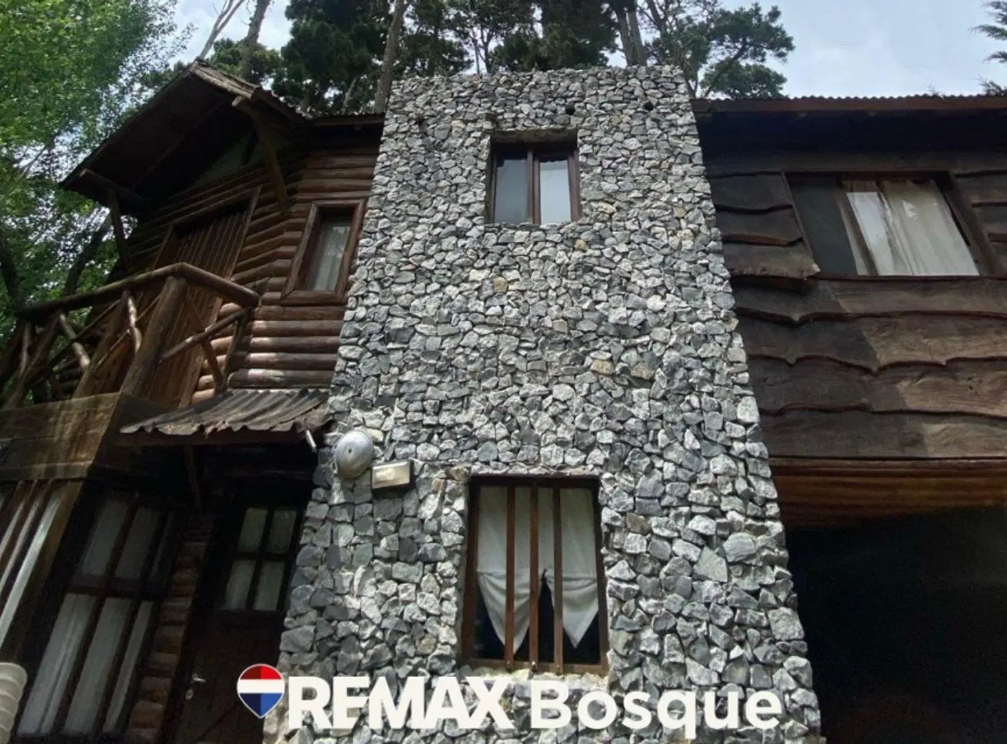 Venta Complejo de 6 cabañas Mar Azul 3