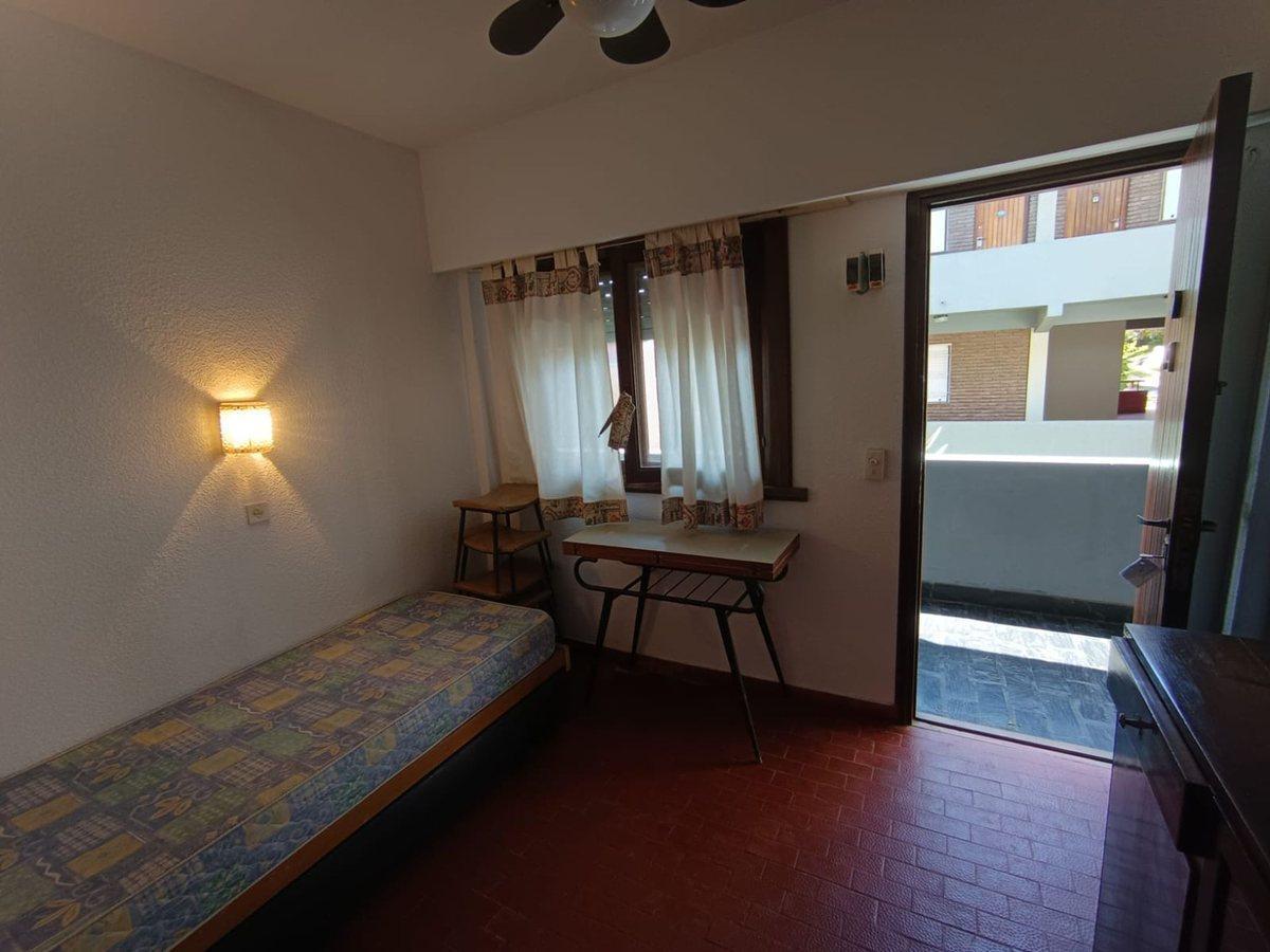 Foto de Venta departamento en Valeria del Mar, imagen 3
