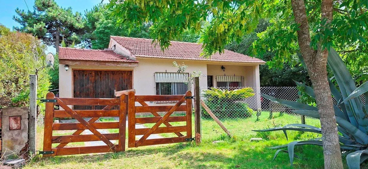 Casa a la Venta en Ostende Cochera Gas Natural 5