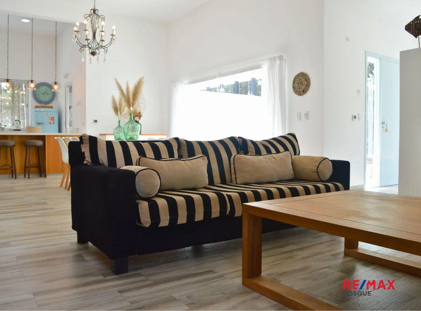 VENTA CASA 3 AMBIENTES BARRIO I VILLA ROBLES 8