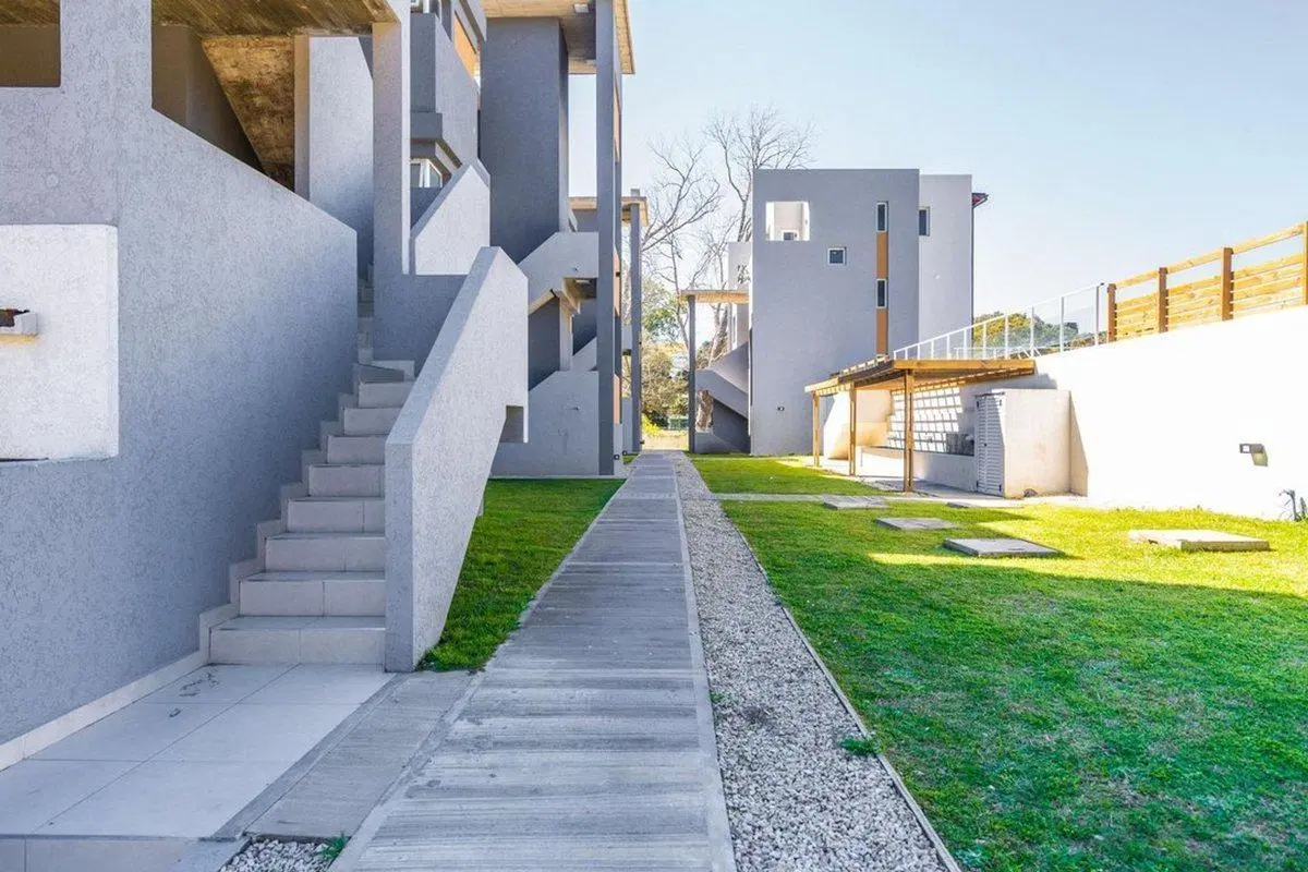 VENTA DEPARTAMENTO 3 AMBIENTES PINAMAR GAS NATURAL 4