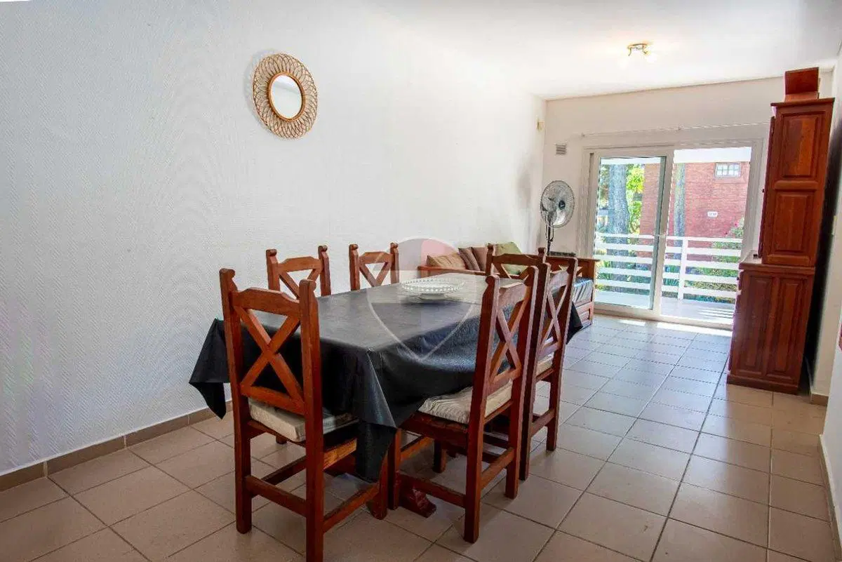 DEPARTAMENTO VENTA PINAMAR 3 AMBIENTES GAS NATURAL 5
