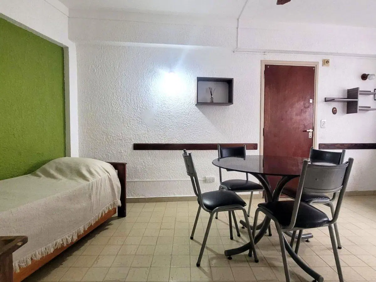 VENTA DEPARTAMENTO VILLA GESELL 5