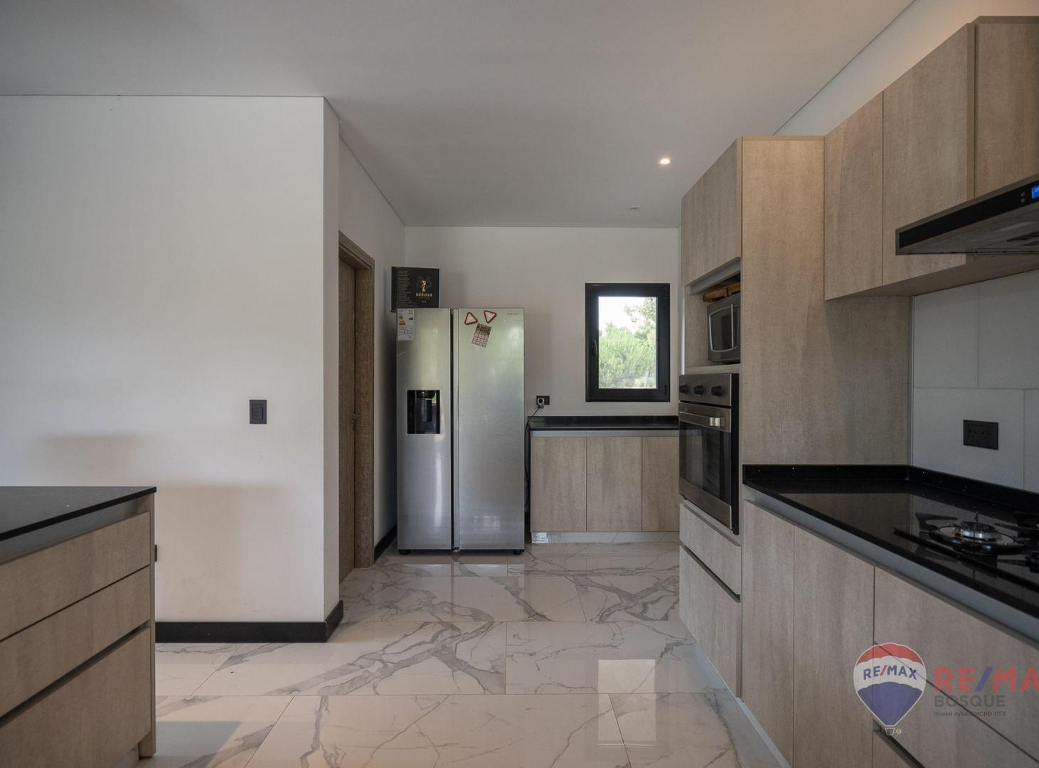 Foto de Venta casa 5 ambientes la Herradura piscina, imagen 2