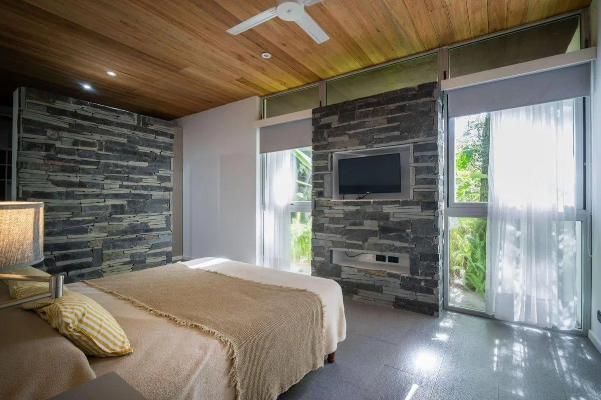 VENTA CASA CARILO PISCINA 2