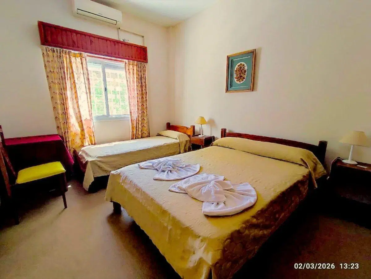 VENTA Pinamar Hotel 3 estrellas centro sobre Bunge 5