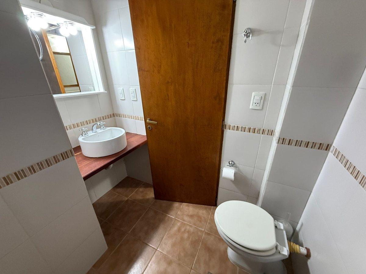 Foto de DEPARTAMENTO EN VENTA PLENO CENTRO VILLA GESELL, imagen 5