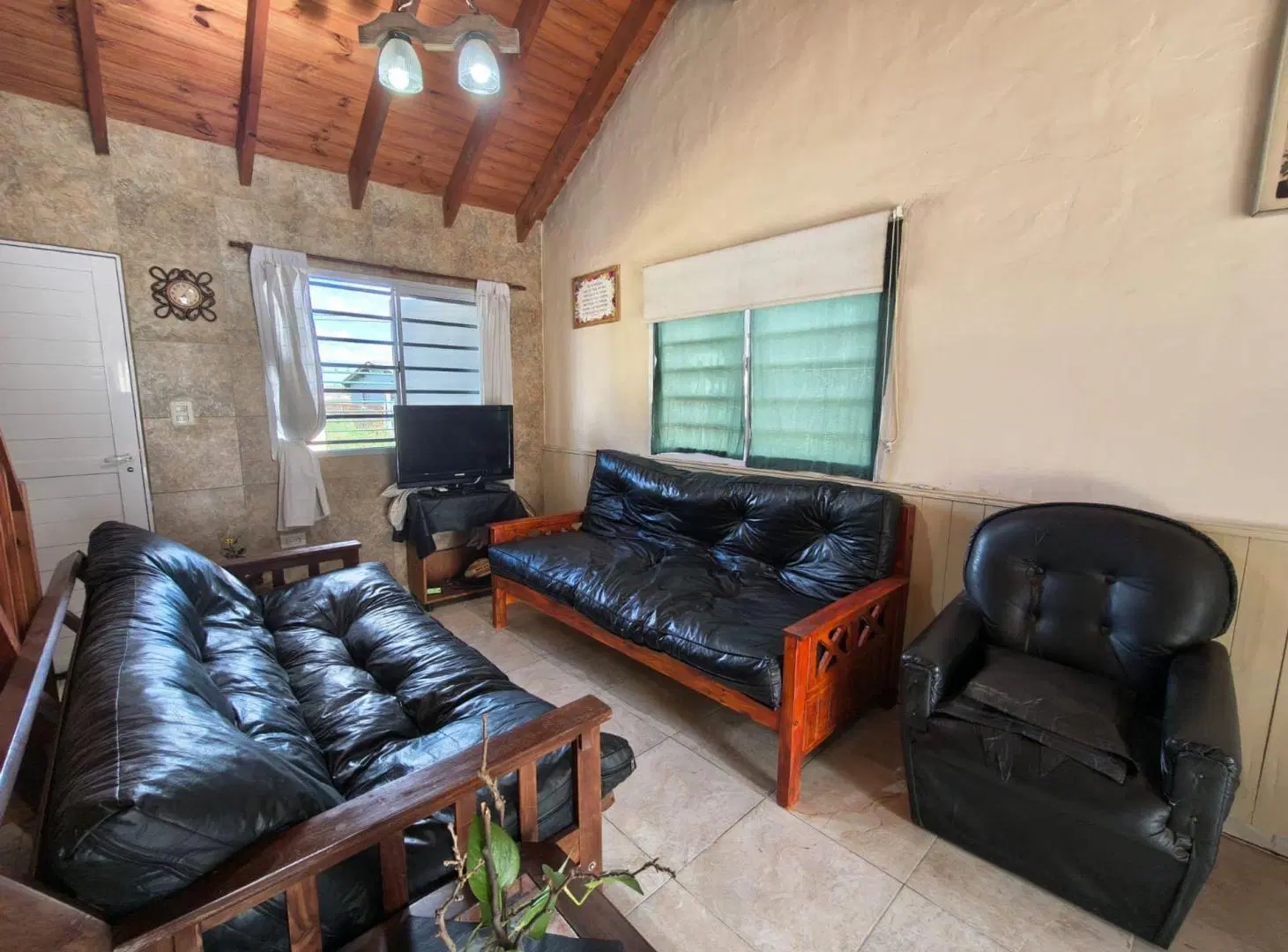 CASA VENTA EN BLOQUE CON DEPARTAMENTO MAR DEL TUYU 8