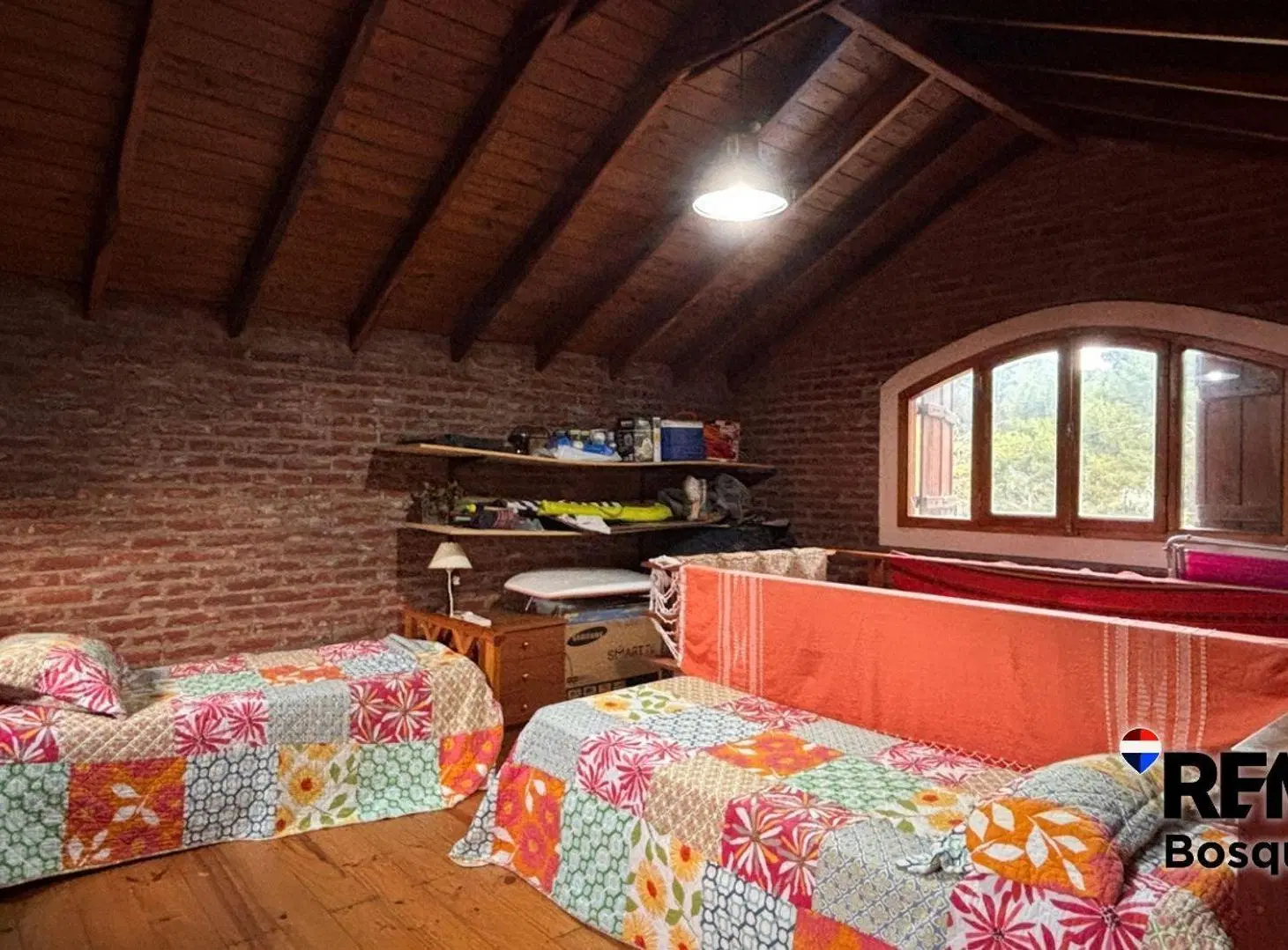 VENTA CASA VALERIA DEL MAR 4 AMBIENTES 5