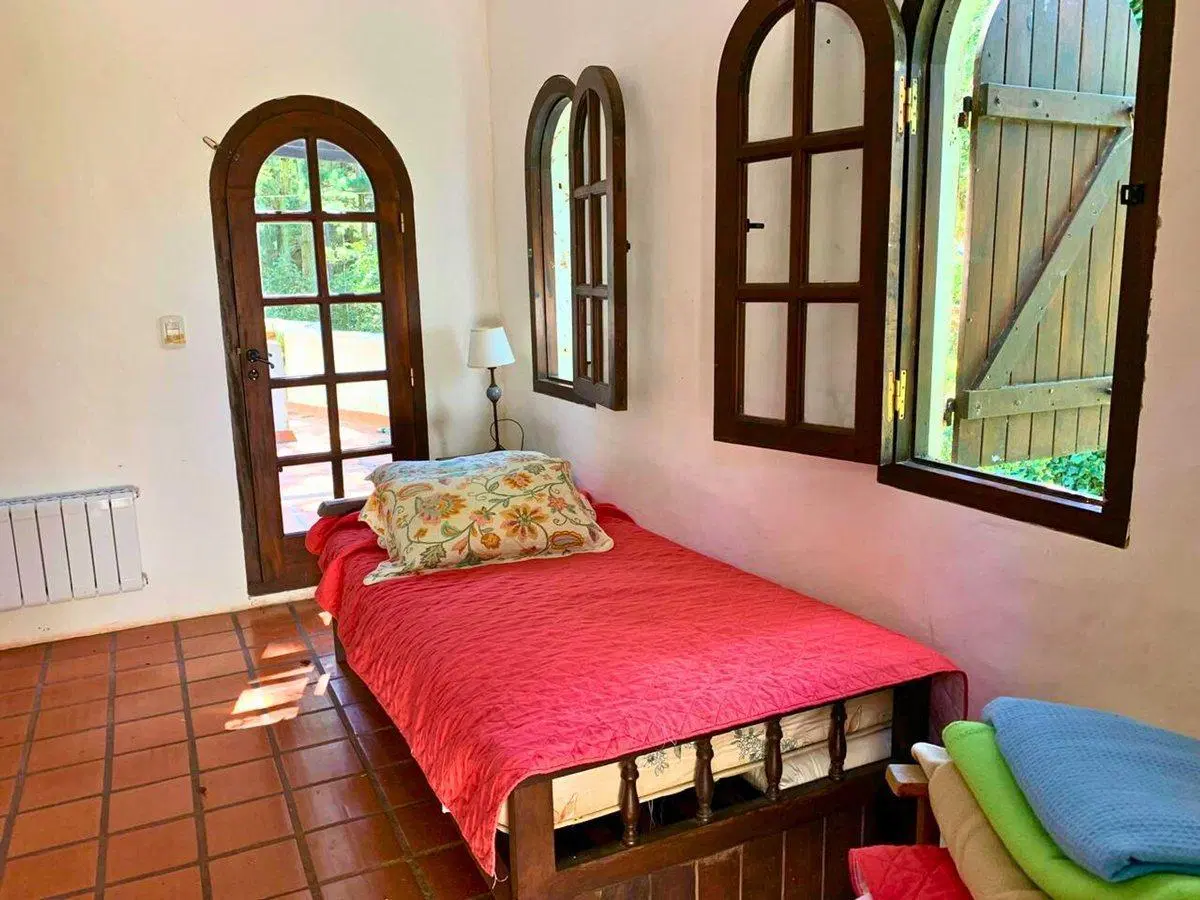 CASA EN VENTA 6 AMB EN MAR DE LAS PAMPAS 4