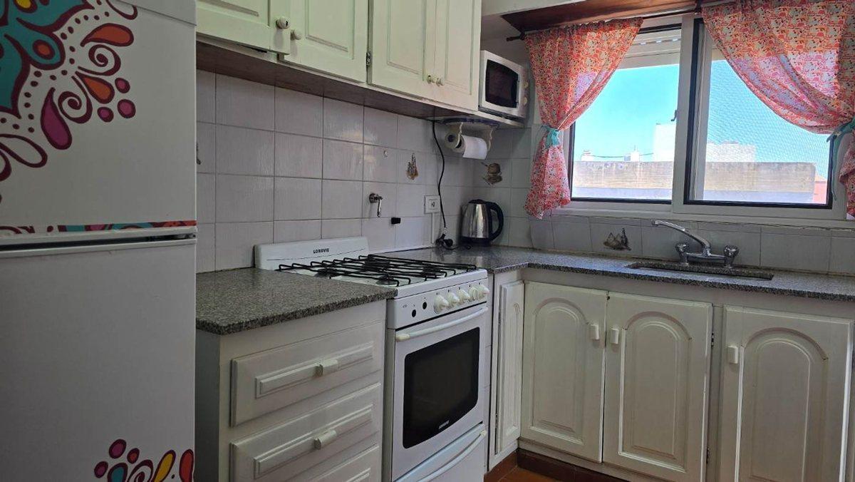 Foto de VENTA DEPARTAMENTO 3 AMBIENTES VISTA AL MAR GESELL, imagen 3