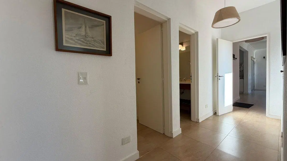 Venta Casa 4 ambientes en Res.l  Costa Esmeralda 3