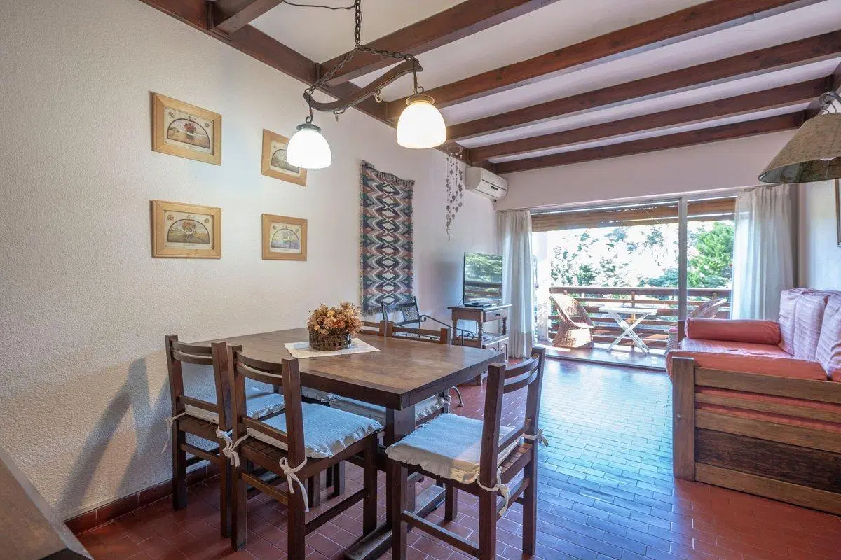 Venta departamento 3 ambientes Edificio Barthos 4
