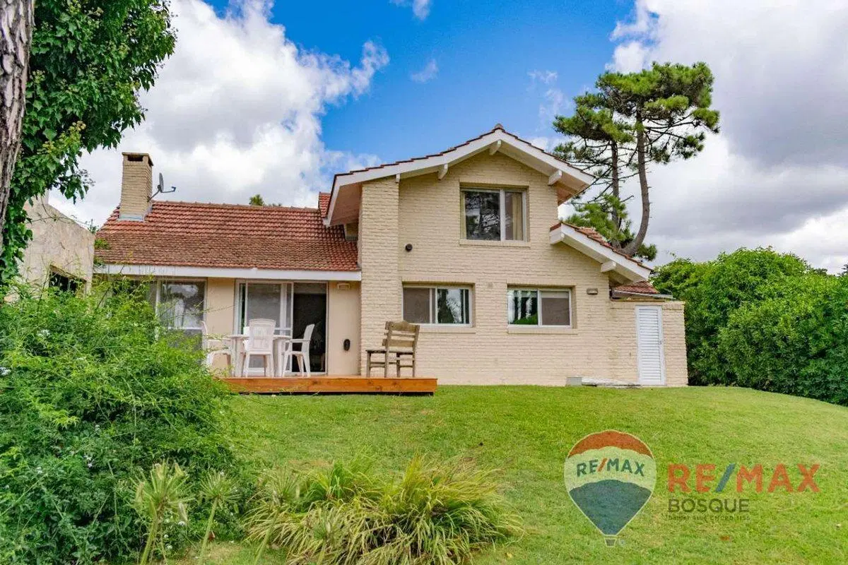CASA VENTA A DOS CUADRAS DEL MAR, PINAMAR 2