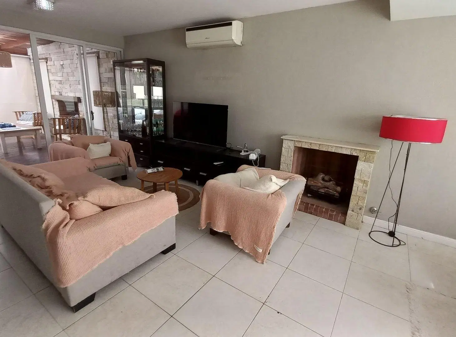VENTA CASA COSTA ESMERALDA CON GAS NATURAL 3