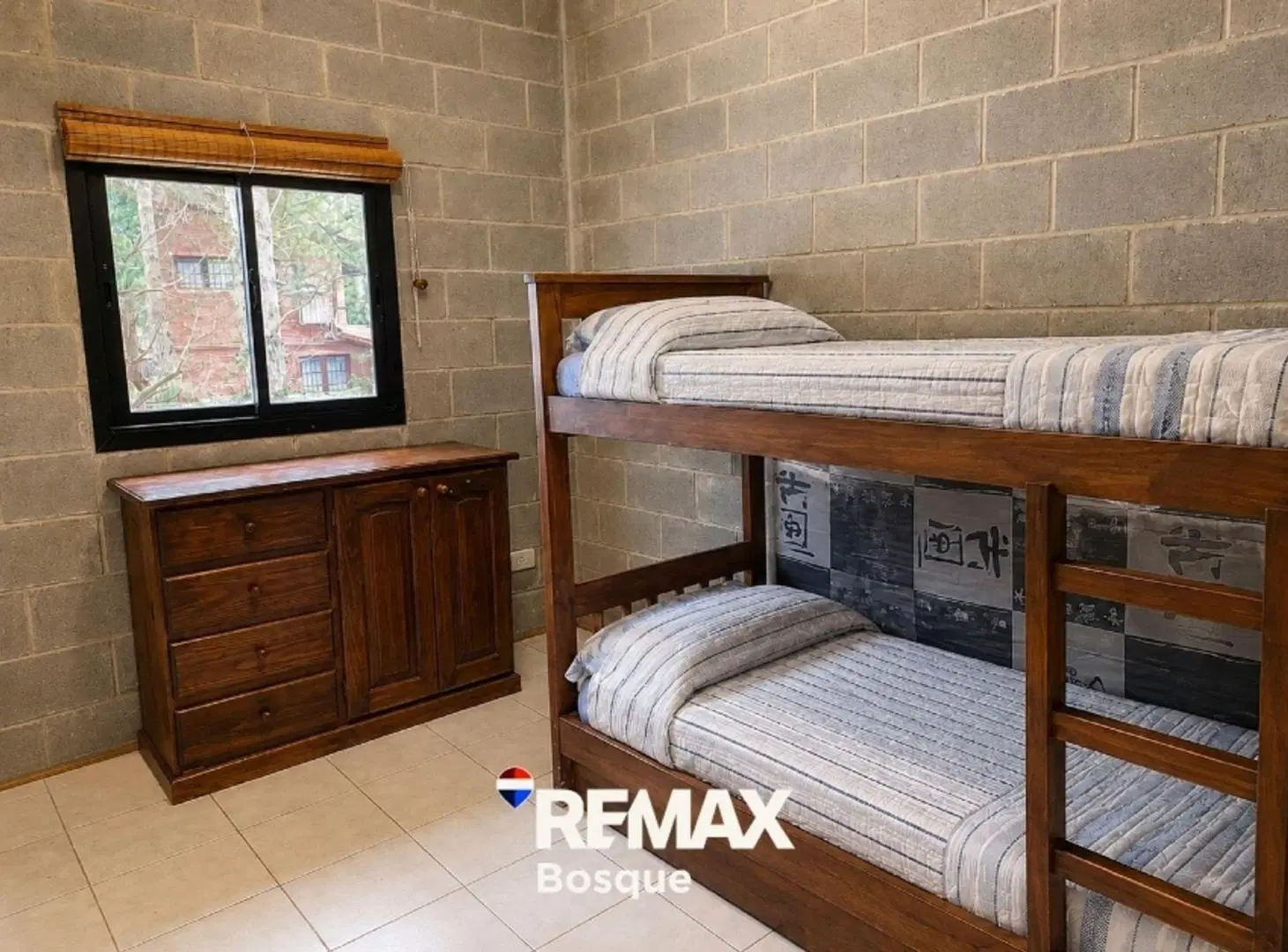 CASA VENTA MAR DE LAS PAMPAS 8