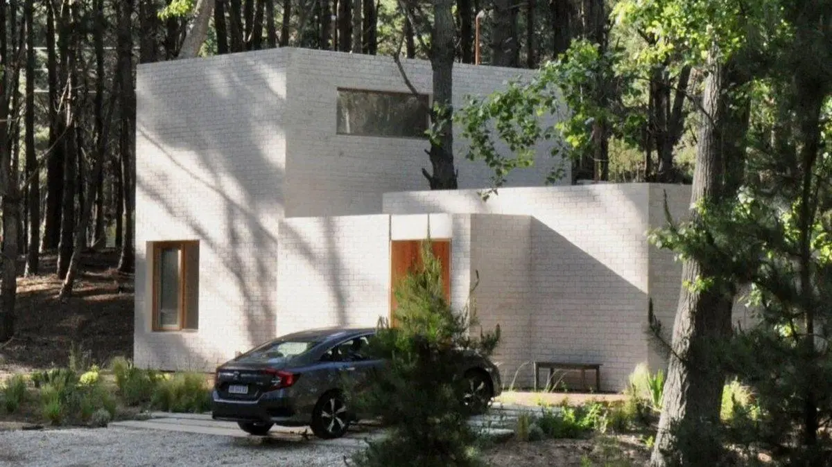 VENTA DE CASA EN COMPLEJO VILLA ROBLES 2