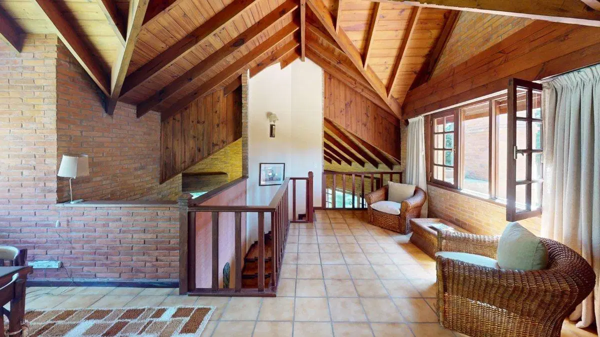 CASA EN VENTA, PINAMAR NORTE 5AMB. ACEPTA PERMUTA 2