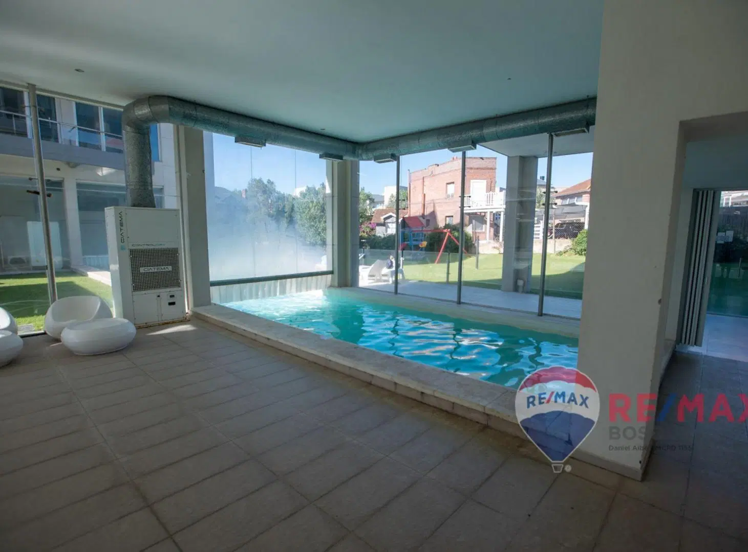 VENTA DEPARTAMENTO  CARILO a 50 mts DEL MAR 4