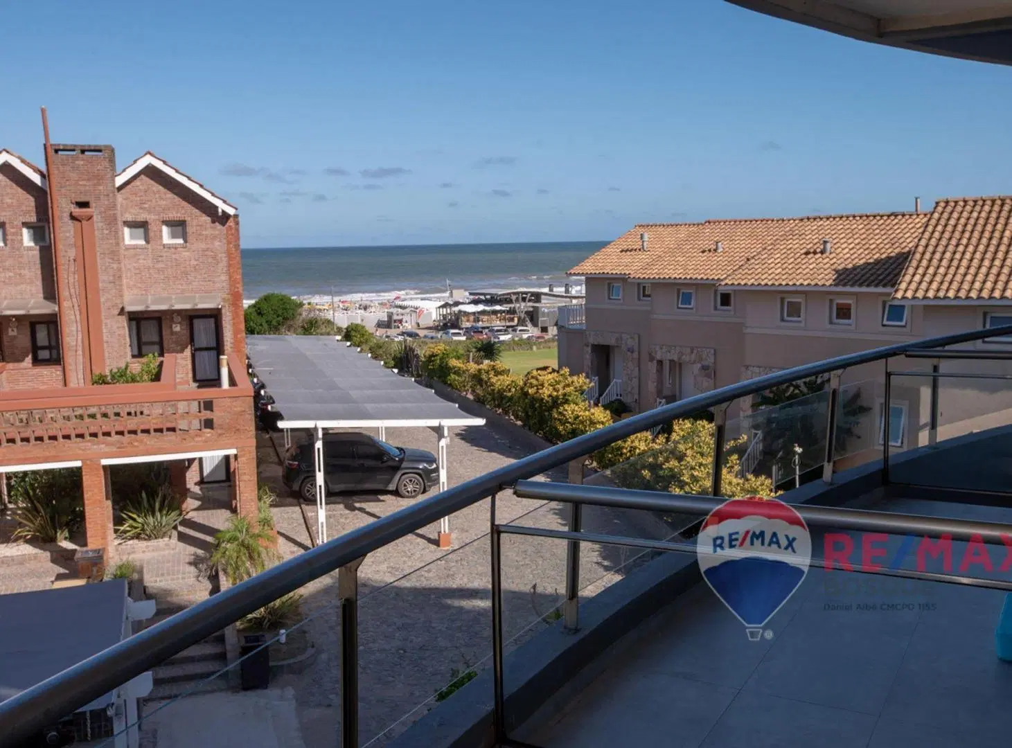 VENTA DEPARTAMENTO  CARILO a 50 mts DEL MAR 8