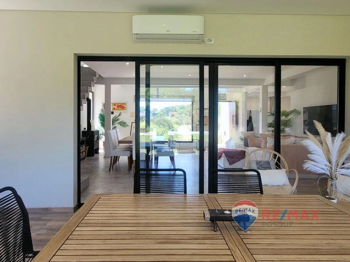 VENTA CASA COSTA ESMERALDA RESIDENCIAL II GAS NAT 3