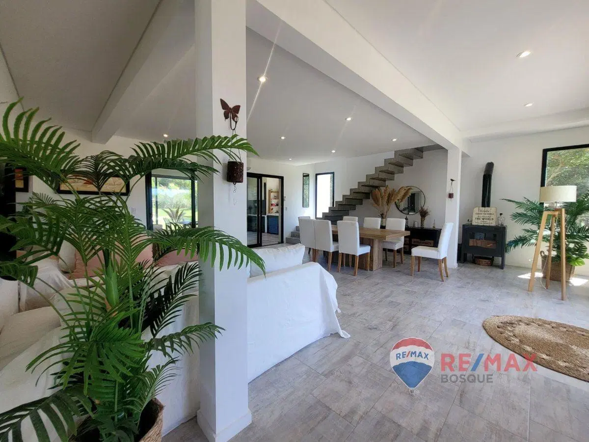 VENTA CASA COSTA ESMERALDA RESIDENCIAL II GAS NAT 5