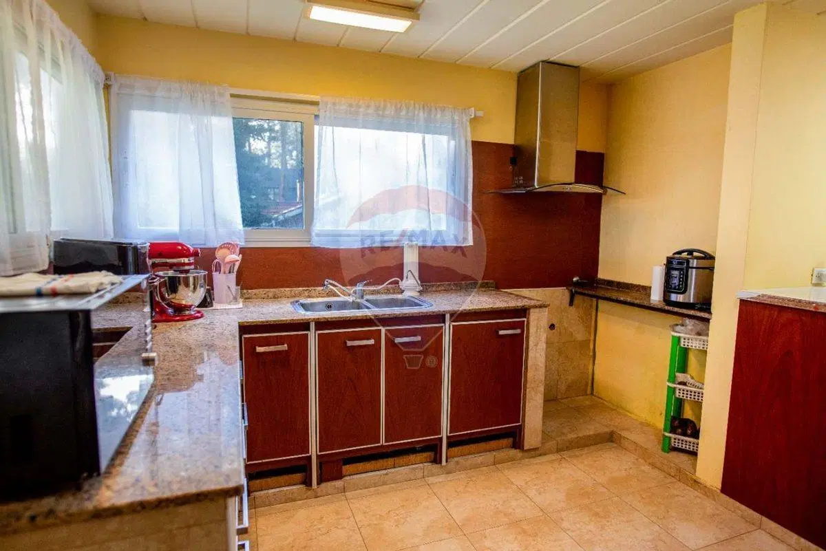 CASA VENTA CINCO AMBIENTES PINAMAR BARRIO TRIDENTE 4