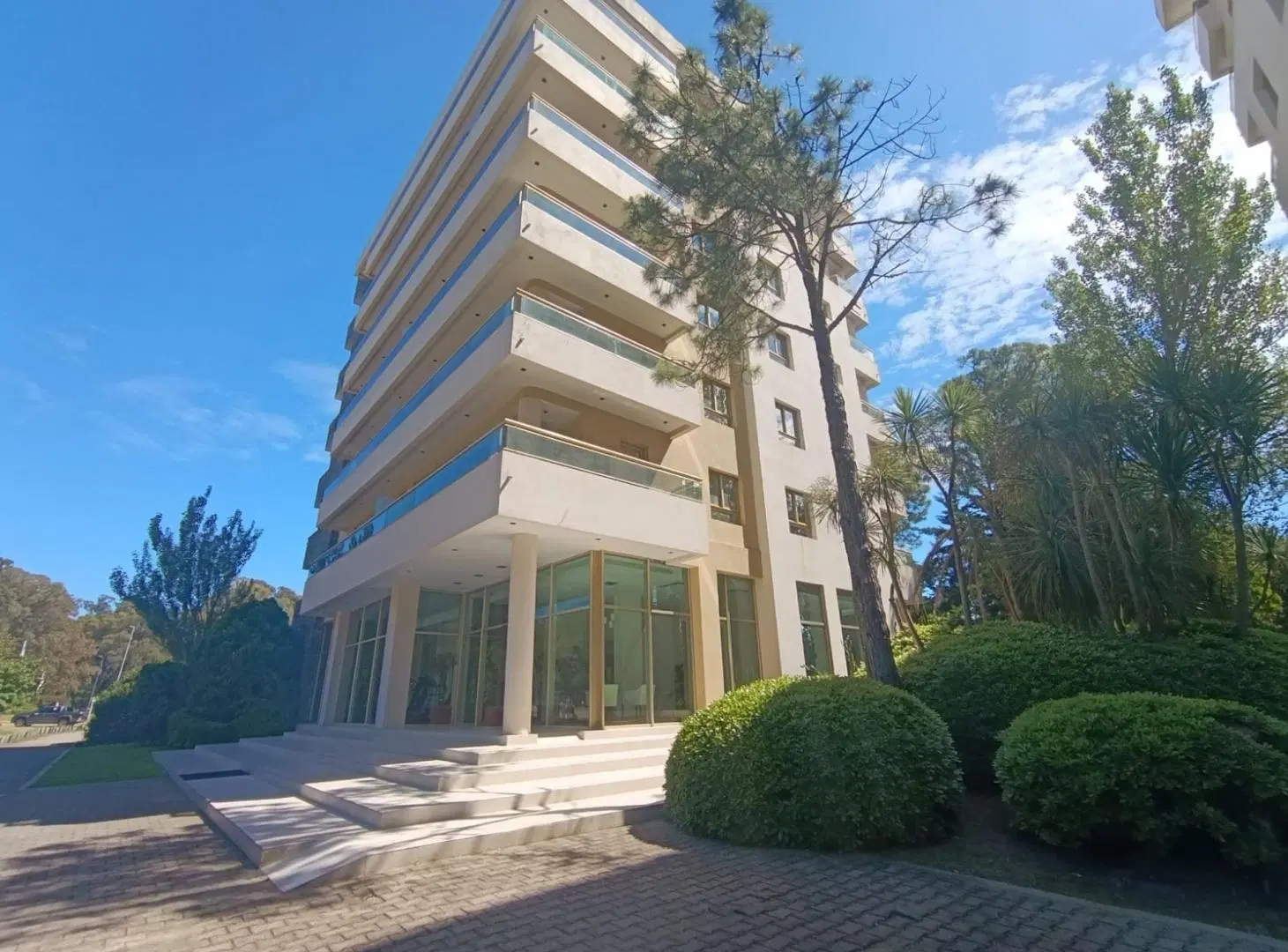 VENTA DEPARTAMENTO 2 AMBIENTES CON COCHERA PINAMAR 2