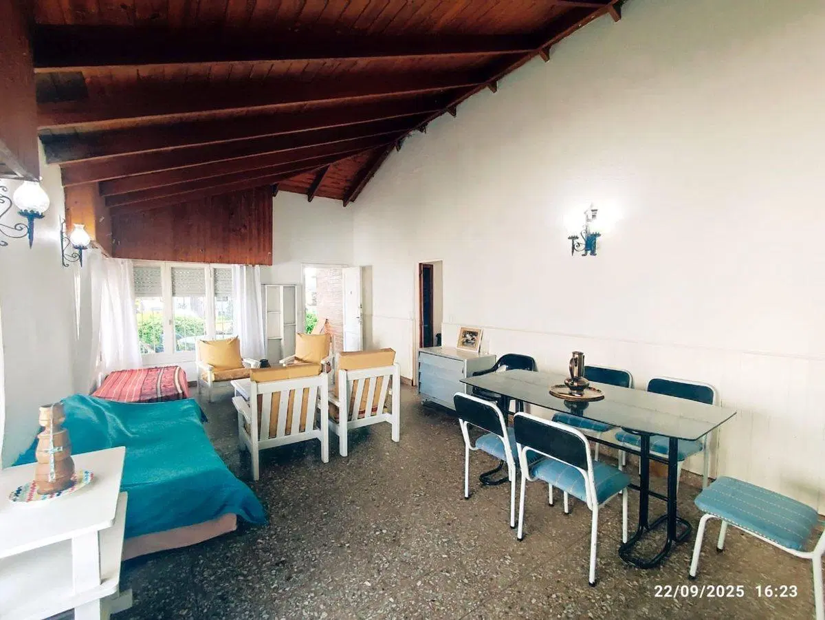 Venta casa 7 dormitorios Pinamar a mts del Mar 8
