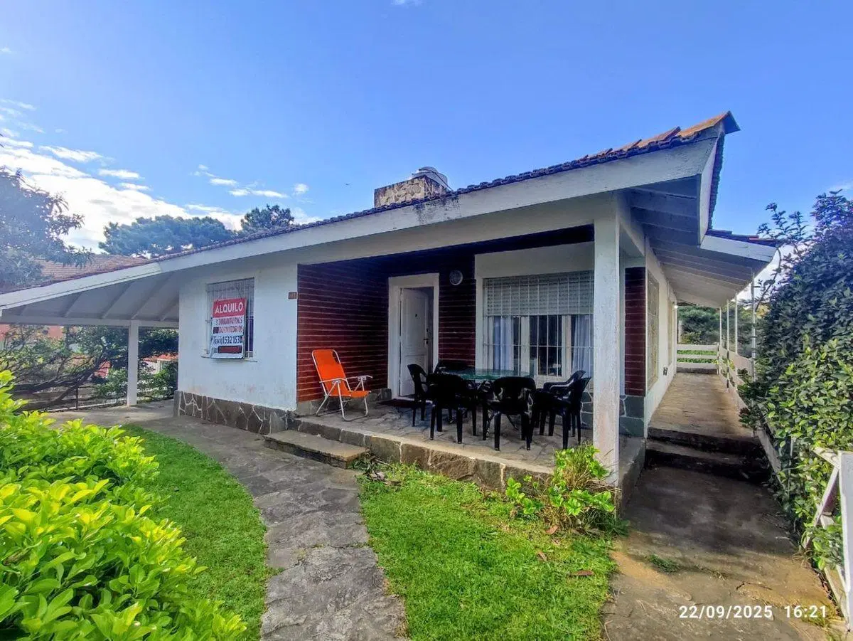 Venta casa 7 dormitorios Pinamar a mts del Mar 3