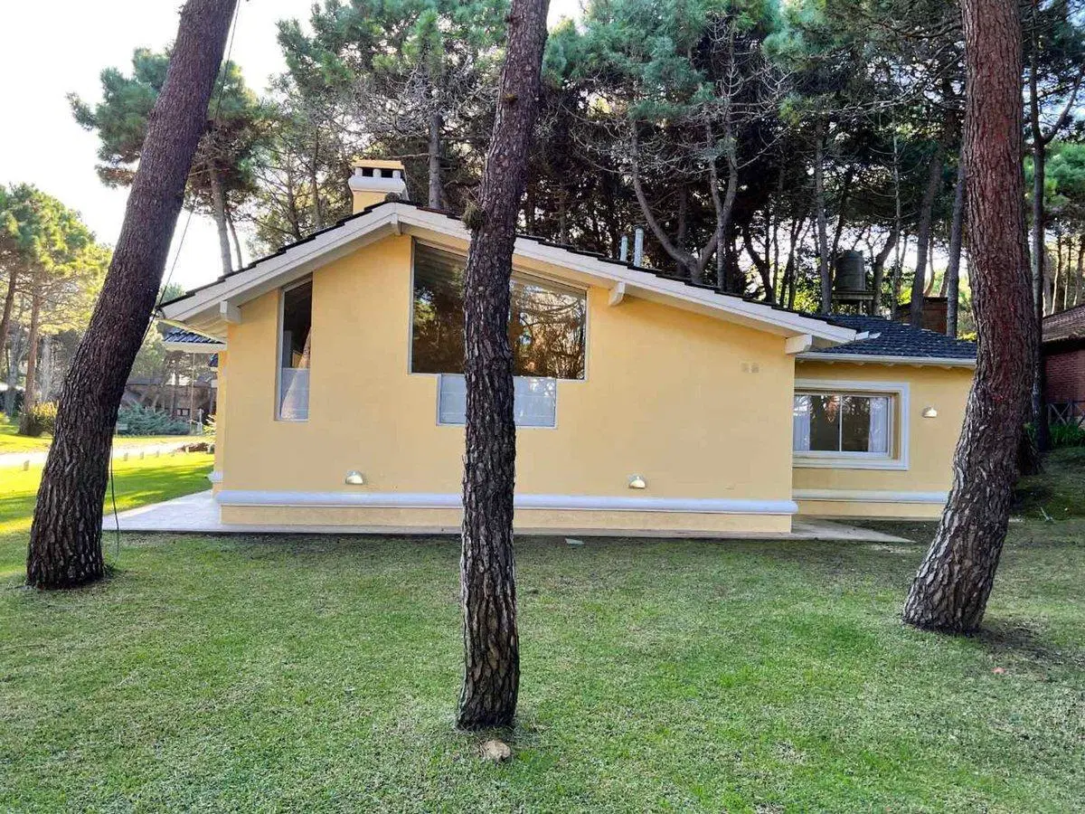 CASA EN VENTA EN PINAMAR NORTE 4