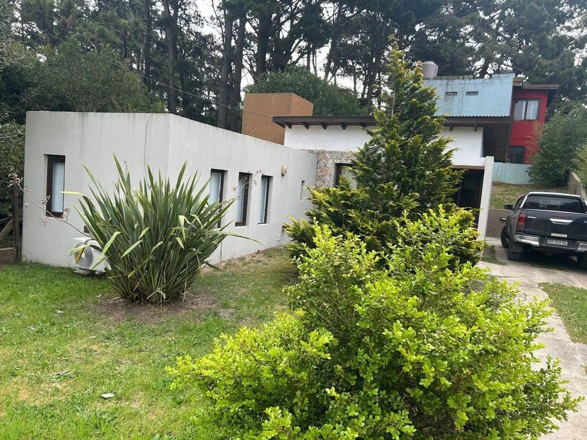 VENTA DE CASA 2 AMBIENTES MAR AZUL 4