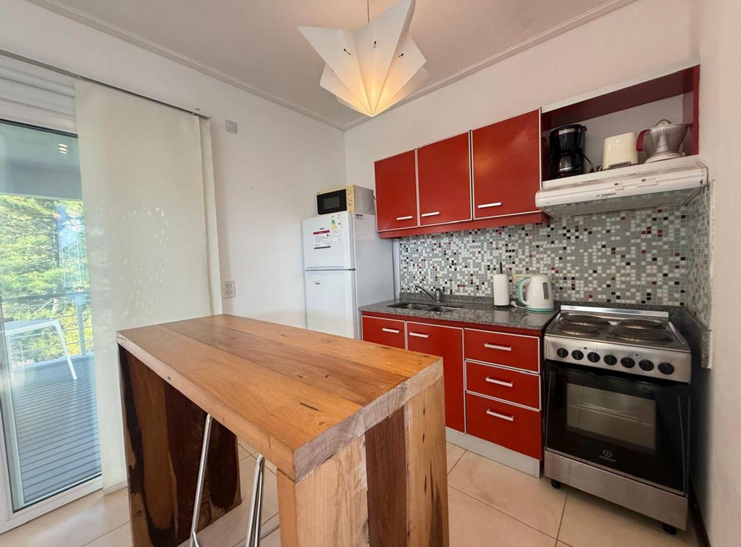 Foto de DEPARTAMENTO EN VENTA DOS AMBIENTES VILLA GESELL, imagen 2