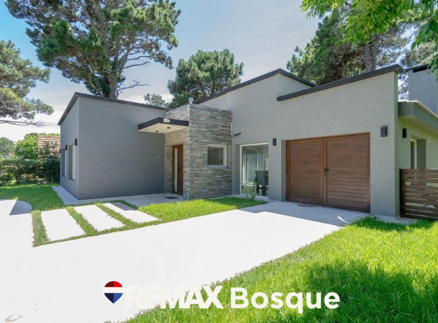 Foto de CASA VENTA PINAMAR, imagen 1