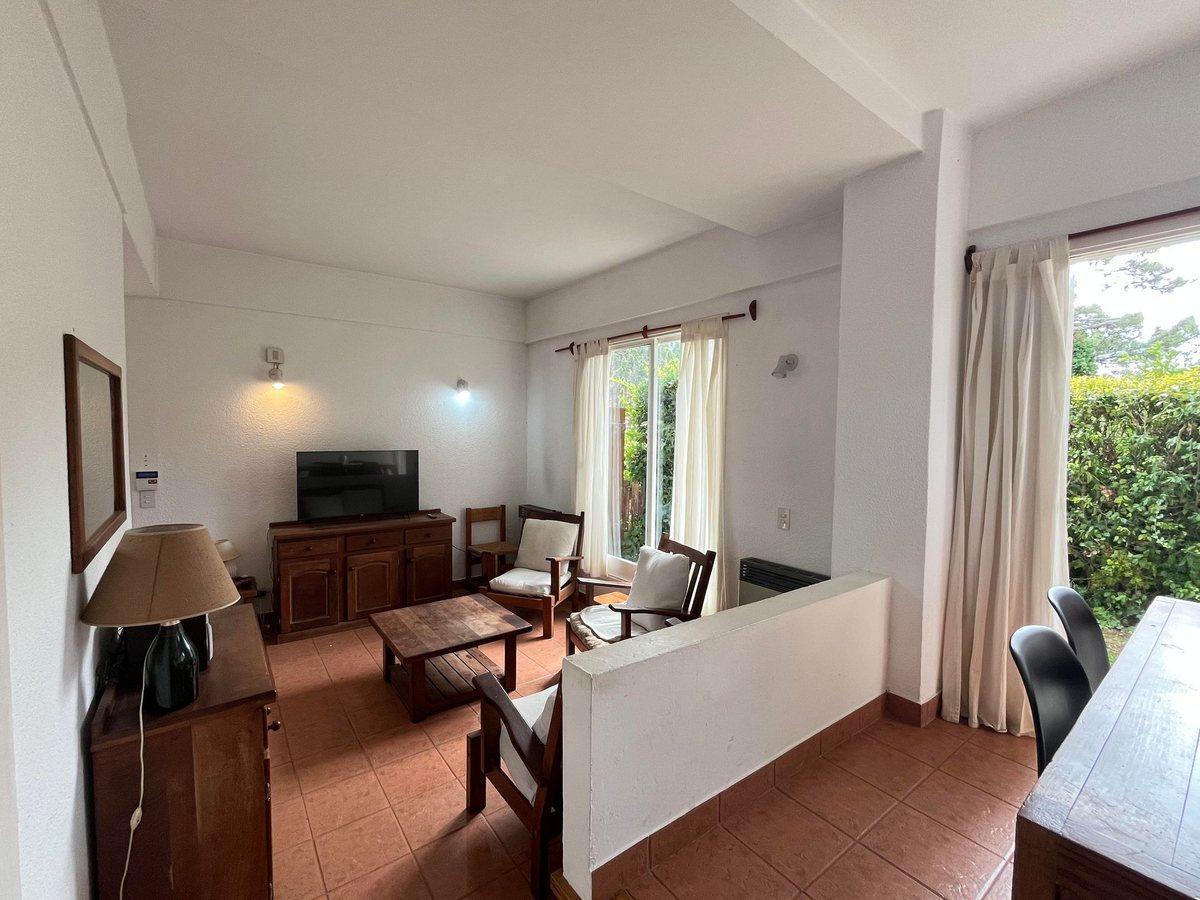 Foto de VENTA DE DUPLEX EN PINAMAR CON GAS NATURAL Y PATIO, imagen 4