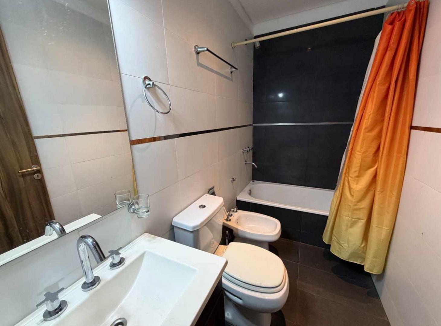 Foto de Venta departamento Pinamar Centro 2 ambientes, imagen 1