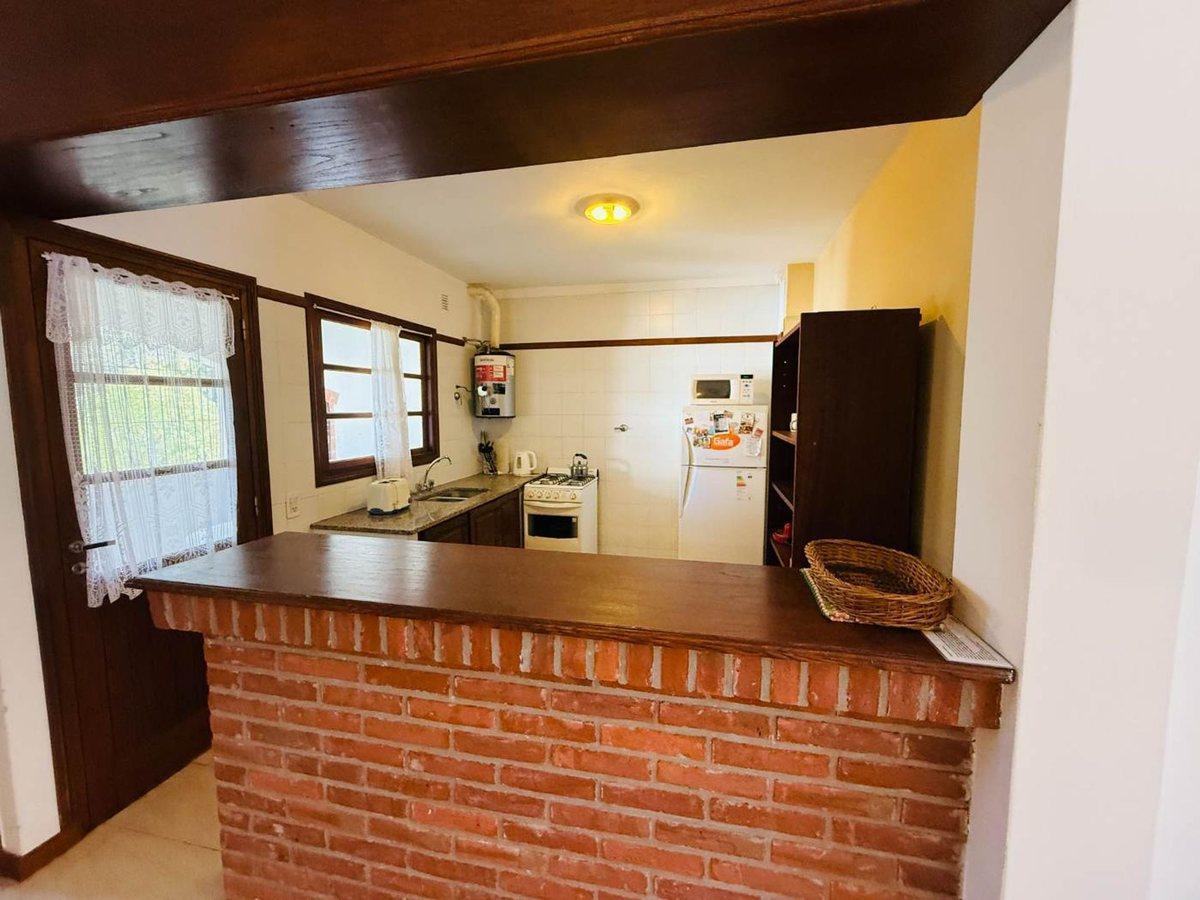 Foto de DEPARTAMENTO VENTA PINAMAR 2 AMB Y MEDIO PISCINA, imagen 3