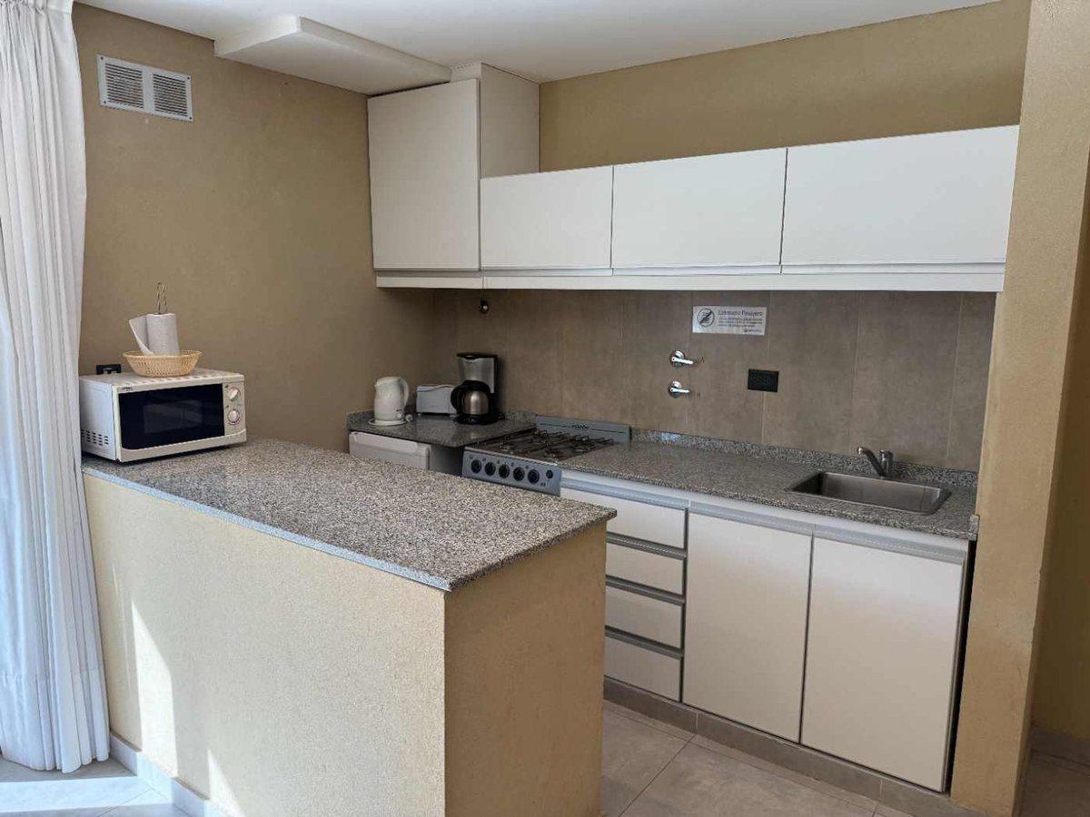 Foto de DEPARTAMENTO VENTA VALERIA DEL MAR 2 AMB COCHERA, imagen 2