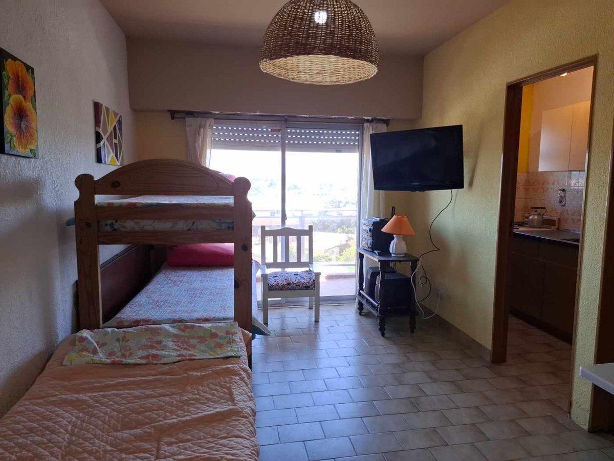 Foto de Venta departamento Villa Gesell 100mtrs del mar, imagen 2