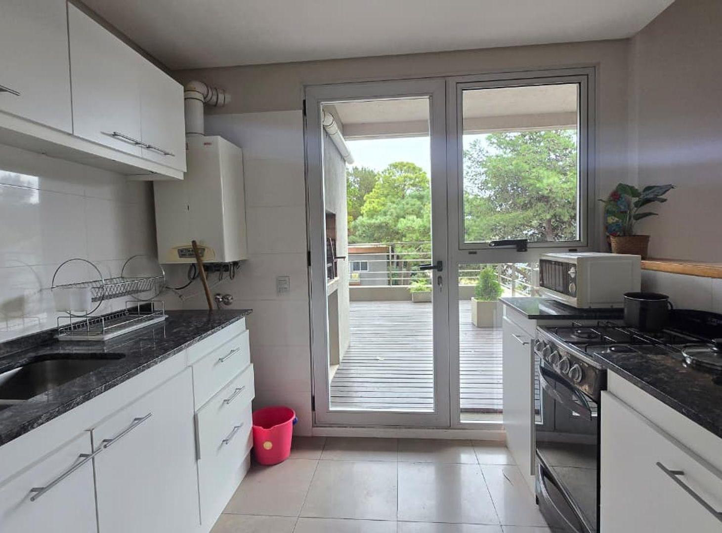 Foto de Venta departamento Pinamar 4 ambientes Centro, imagen 5