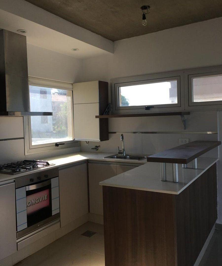 Foto de Departamento Venta Pinamar - Tríplex permuta, imagen 1