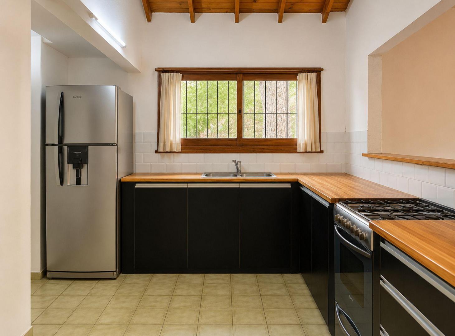Foto de Casa venta valeria del mar pinamar gas natural, imagen 5