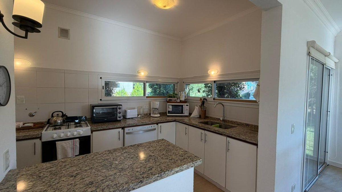Foto de Venta Casa 4 ambientes en Res.l Costa Esmeralda, imagen 5