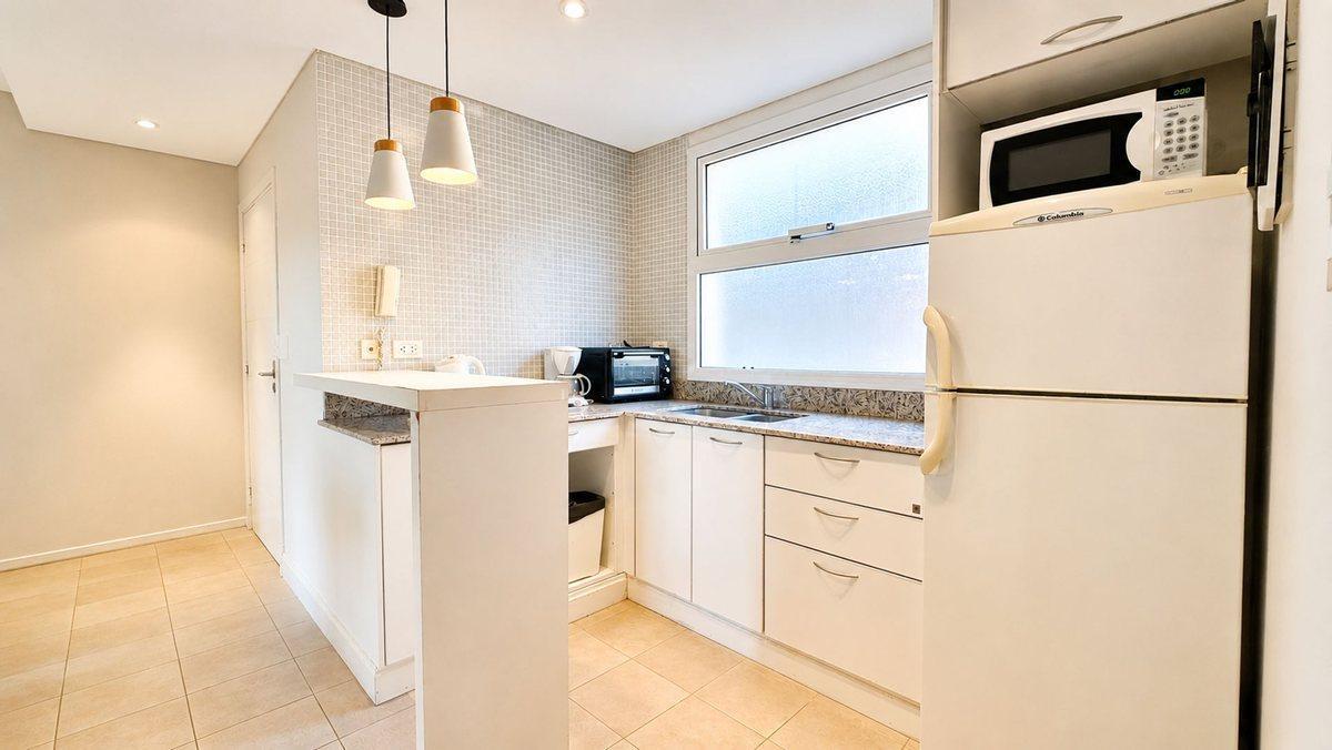 Foto de DEPARTAMENTO VENTA PINAMAR 2 AMB PISCINA COCHERA, imagen 4