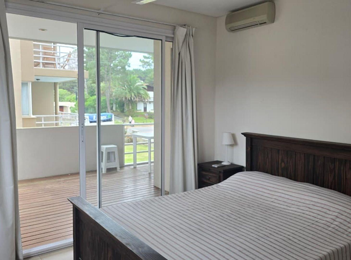 Foto de DEPARTAMENTO VENTA PINAMAR 2 AMB PISCINA COCHERA, imagen 2