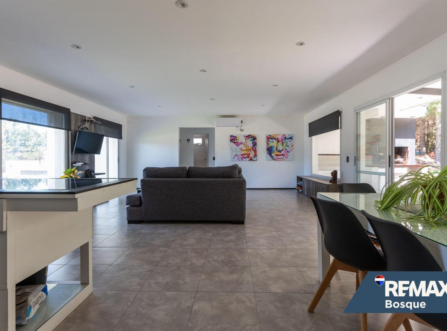 Foto de CASA EN VENTA EN COSTA ESMERALDA, imagen 2